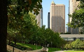 Fairmont Chicago Millennium Park Hotel Exterior photo