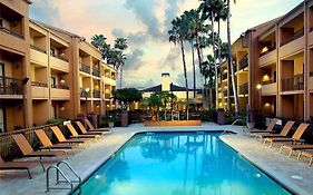 Courtyard St. Petersburg Clearwater Hotel Exterior photo