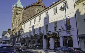 The Kings Head Hotel Abergavenny Exterior photo