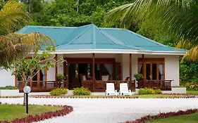 Les Villas D'Or Anse Volbert Village  Room photo