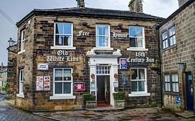 The Old White Lion Hotel Haworth Exterior photo