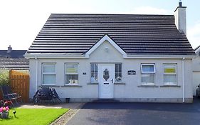 Glen Haven Bed And Breakfast Ballycastle Exterior photo