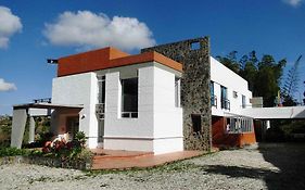 Hotel Familiar El Remanso Del Agua Guatape Exterior photo