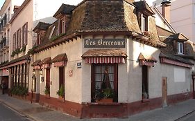 Les Berceaux Hotel Epernay Exterior photo