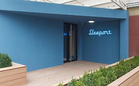 Sleeport Hotel Dnipro Exterior photo