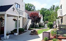 Gatehouse Suites East Lansing Exterior photo