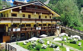 Shatush Hotel Courmayeur Exterior photo