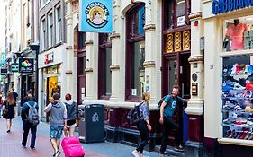 The Flying Pig Downtown Hostel Amsterdam Exterior photo