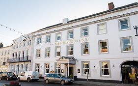 The Wellington Hotel Brecon Exterior photo