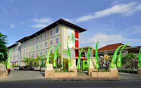 Pop! Hotel Teuku Umar Denpasar  Exterior photo