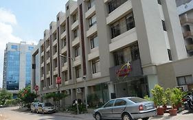 Hotel Platinum Residency Ahmedabad Exterior photo