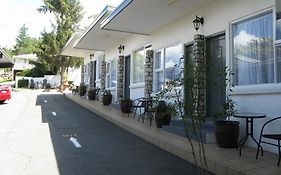 White Manor Motel Cooma Exterior photo