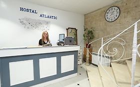 Hostal Atlantic Hotel Calella Exterior photo