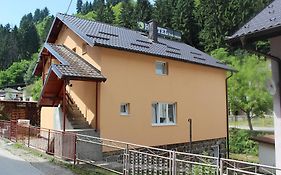 Hostel Srebrenica Exterior photo