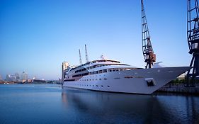 Sunborn London Yacht Hotel Exterior photo