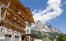 Chalet Madrisa Hotel Corvara In Badia Exterior photo