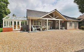 Church Lodge Chichester Exterior photo