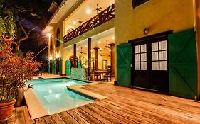 Family Suite @ Mahogany Hall San Ignacio Exterior photo