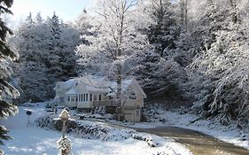 Mountain Valley Retreat Bed & Breakfast Killington Exterior photo