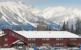 Fernie Slopeside Lodge Exterior photo