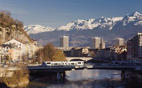 Ibis Grenoble Gare Hotel Exterior photo