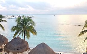 Suite Frente Al Mar Cancun Exterior photo