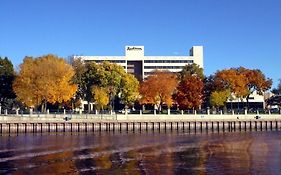 Radisson Hotel La Crosse Exterior photo