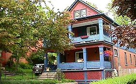 Bluecrest Bed And Breakfast Niagara Falls Exterior photo