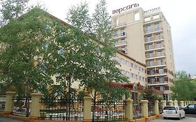 Versal Hotel Khabarovsk Exterior photo