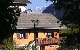 Chalet Peloton Bed & Breakfast La Chapelle-d'Abondance Exterior photo