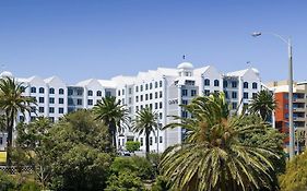 Novotel Melbourne St Kilda Exterior photo