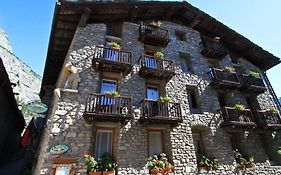 Hotel Dolonne Courmayeur Exterior photo