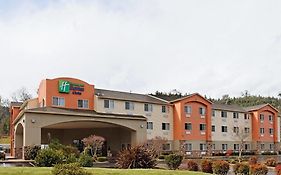 Holiday Inn Express & Suites Canyonville Exterior photo