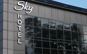 Sky Hotel Dnipro Exterior photo