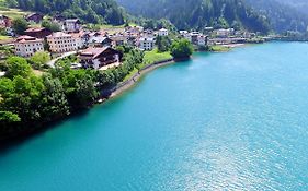 Albergo Meuble Victoria Auronzo di Cadore Exterior photo