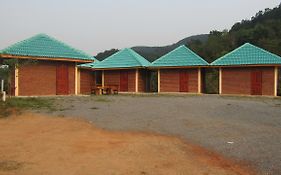 Chomdoy Bungalow & Restaurant Hotel Luang Namtha Exterior photo