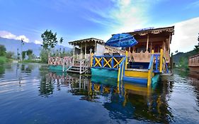 Golden Hopes Group Of Houseboats Hotel Srinagar  Exterior photo