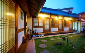 Hanok Dream Hotel Jeonju Exterior photo