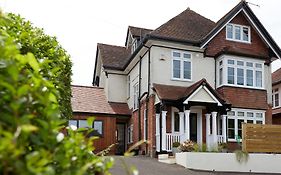 Lyndhurst House Bed & Breakfast Exterior photo