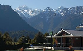 High Peaks Hotel Fox Glacier Exterior photo