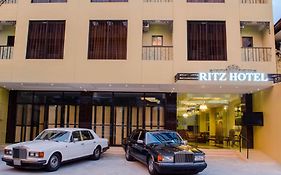 Ritz Hotel Angeles Exterior photo