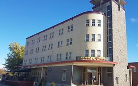 Hotel Du Parc Saguenay Exterior photo