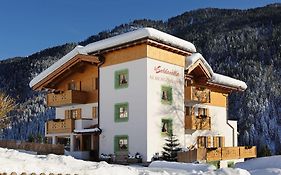 Hotel Garni La Soldanella Madonna di Campiglio Exterior photo