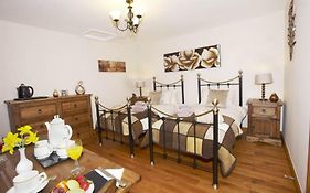 Firs Cottage Bed & Breakfast Leominster Room photo