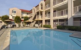 California Inn And Suites, Rancho Cordova Exterior photo