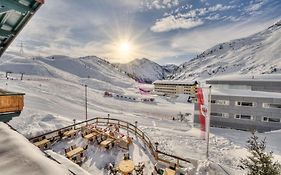 Hotel Arlberghoehe Sankt Christoph Am Arlberg Exterior photo