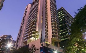 Oaks Brisbane River City Suites Exterior photo