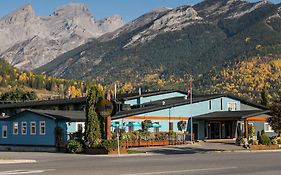 Red Tree Lodge Fernie Exterior photo