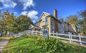 The Sonata Inn Charlottetown Exterior photo