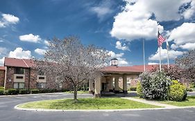 Red Roof Inn & Suites Hermitage Exterior photo